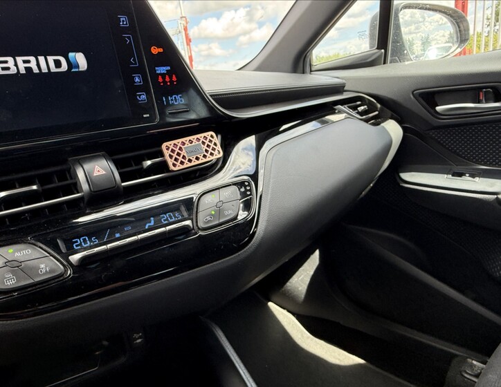 Toyota C-HR 14