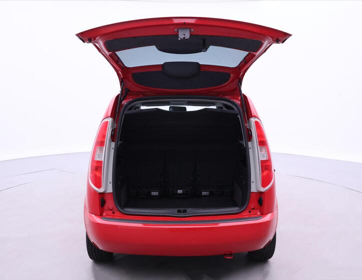 Škoda Roomster 9