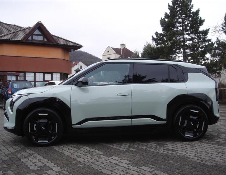 KIA EV3 6