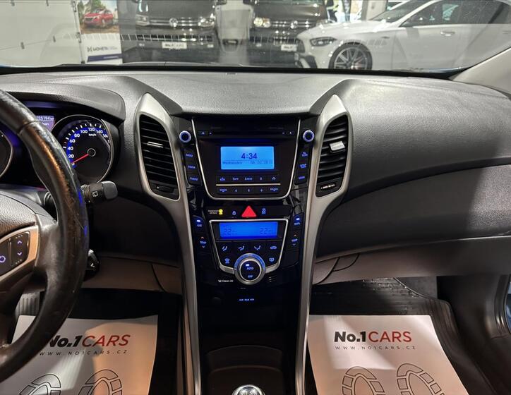 Hyundai i30 17