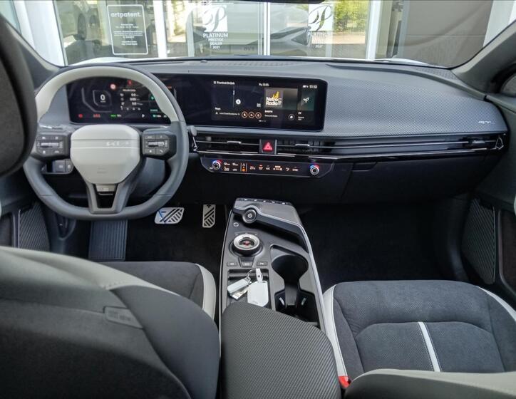 KIA EV6 6
