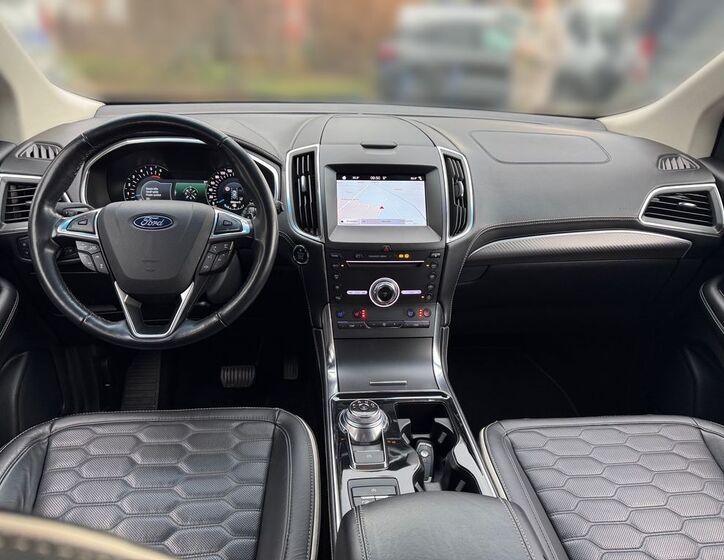 Ford Edge 10