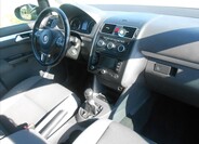 Volkswagen Touran 10