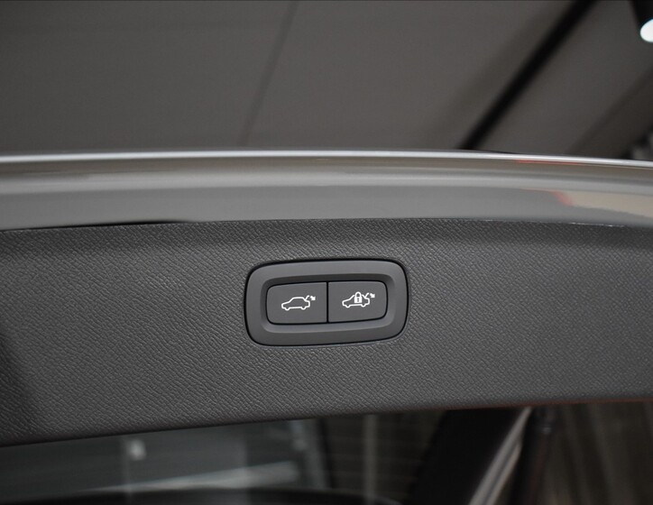 Volvo XC90 27