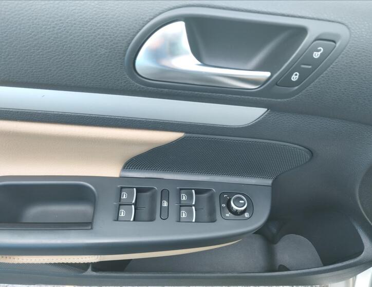 Volkswagen Golf 14