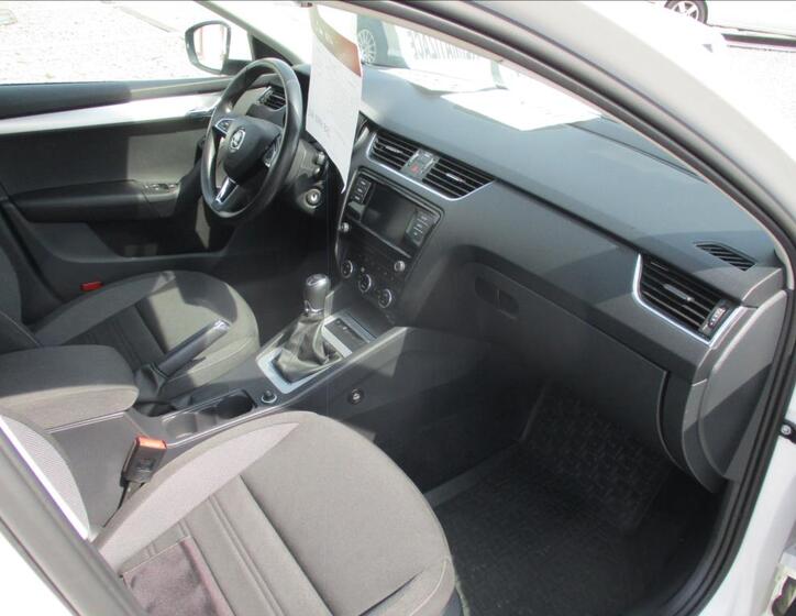 Škoda Octavia 9