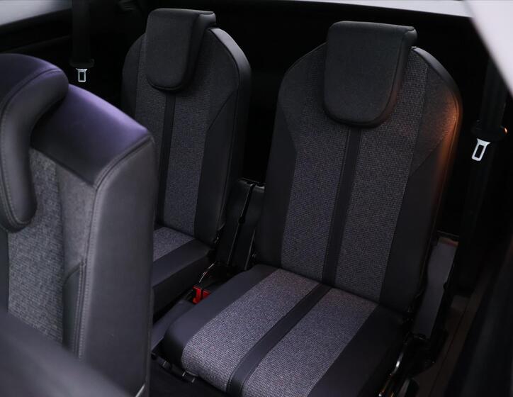 Peugeot 5008 17