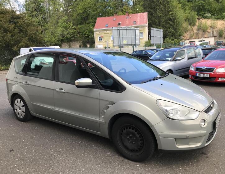Ford S-MAX 4