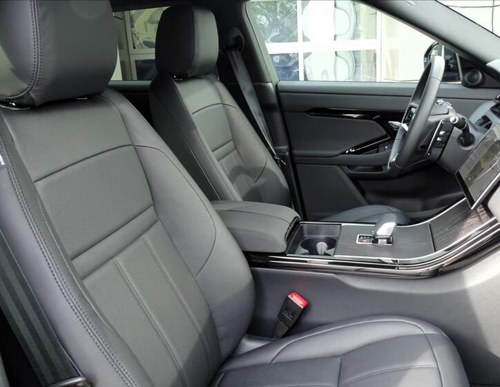 Land Rover Range Rover Evoque 26