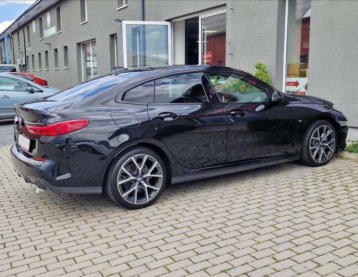 BMW Řada 2 11