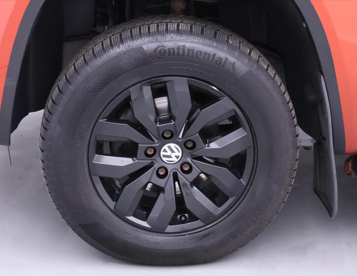Volkswagen Amarok 32