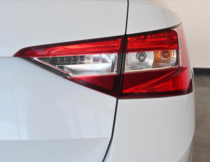 Škoda Superb 33