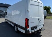 Mercedes-Benz Sprinter 4
