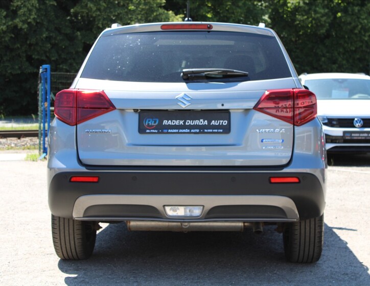 Suzuki Vitara 6