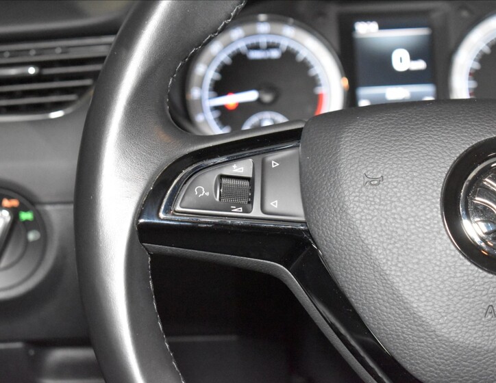 Škoda Octavia 16