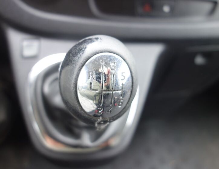 Opel Vivaro 20
