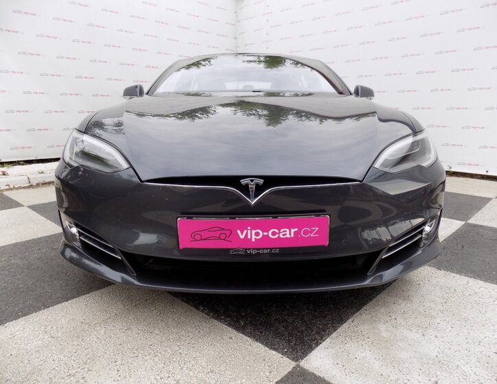 Tesla Model S 5
