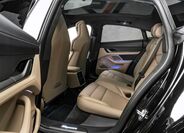 Porsche Taycan 14