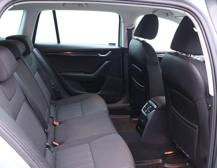 Škoda Octavia 13