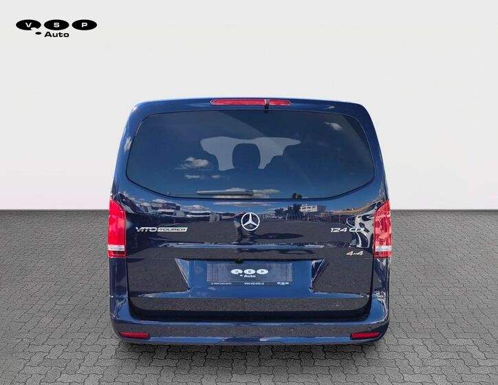 Mercedes-Benz Vito 4