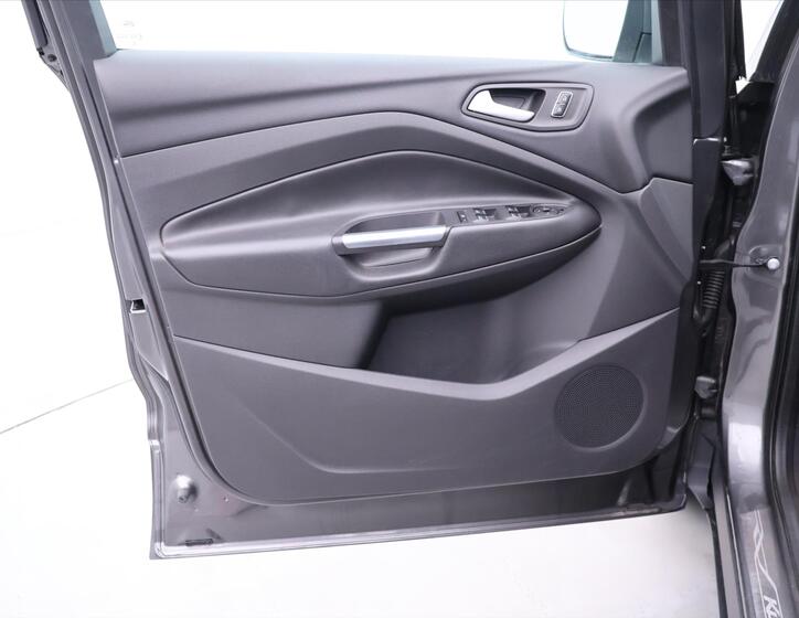 Ford Kuga 11