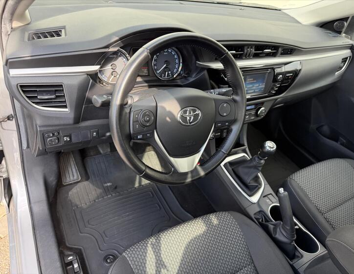 Toyota Corolla 7