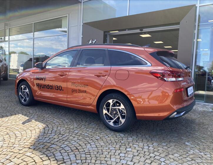 Hyundai i30 4