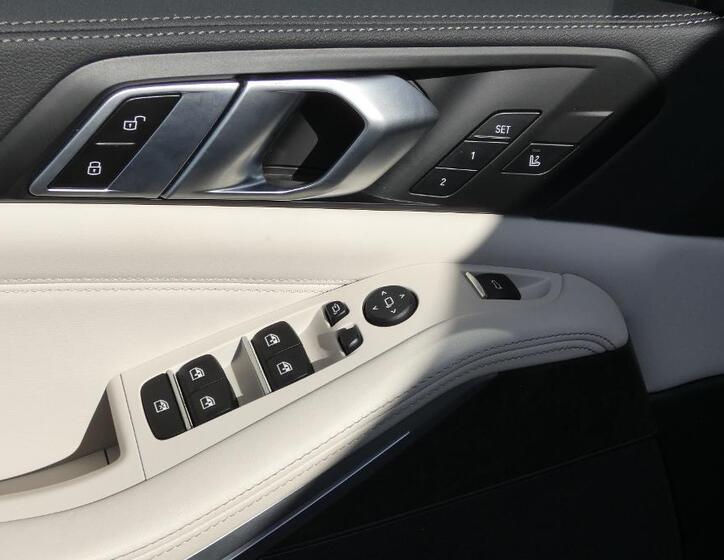 BMW X5 9