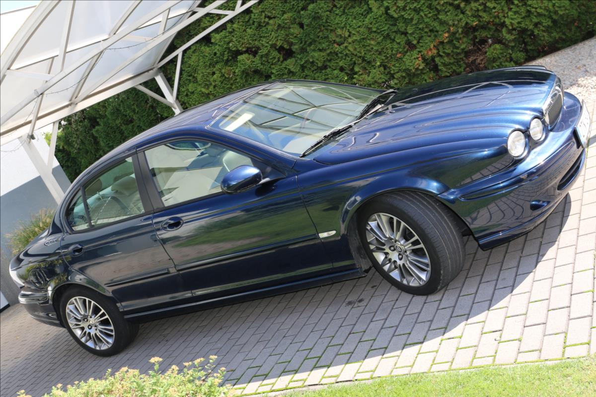 Jaguar X-Type