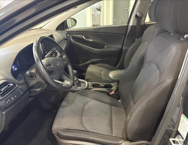 Hyundai i30 10