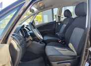 KIA Venga 13