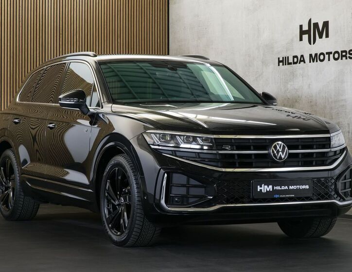 Volkswagen Touareg 1