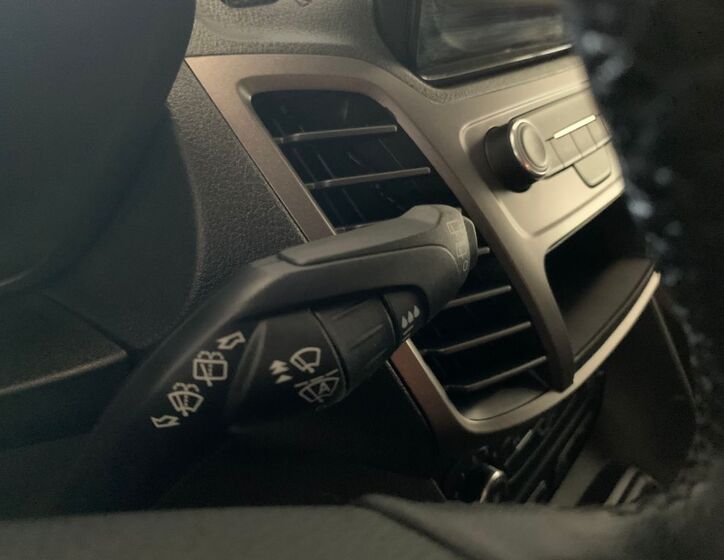 Ford Tourneo Connect 11
