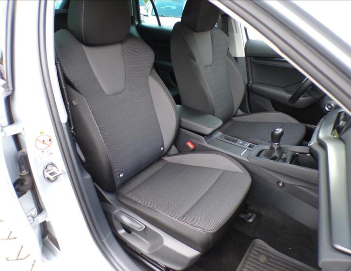Škoda Octavia 23