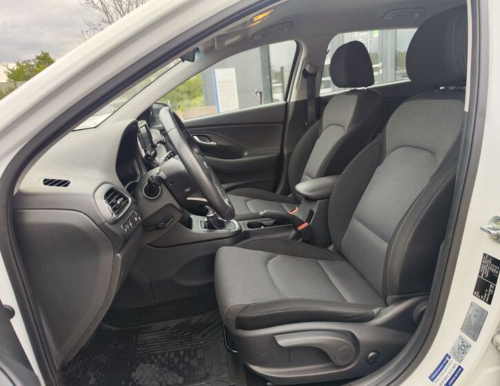Hyundai i30 12