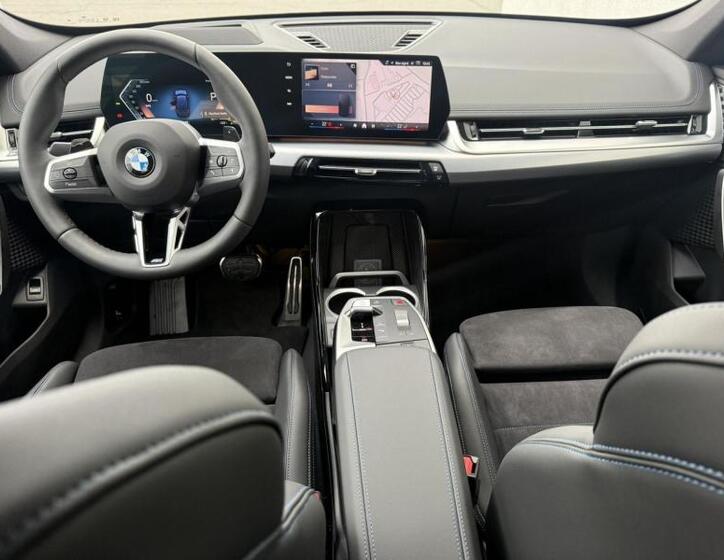 BMW X1 8
