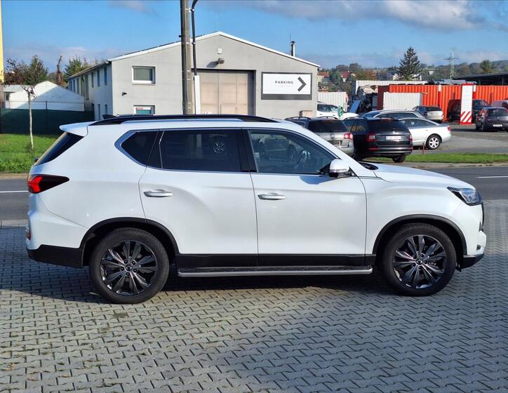 SsangYong Rexton 2