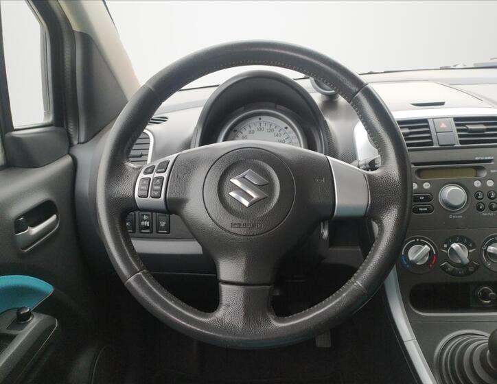 Suzuki Splash 11