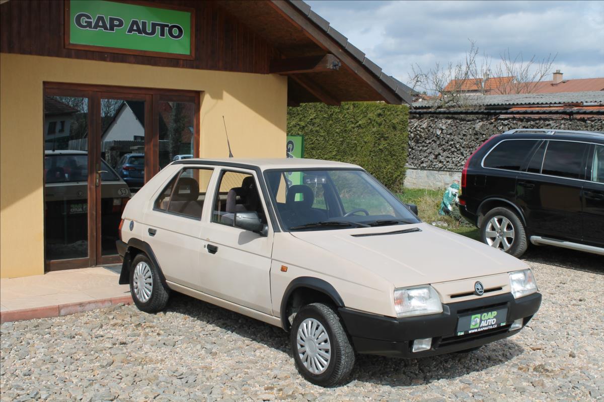 Škoda Favorit