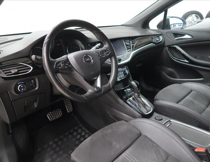 Opel Astra 10