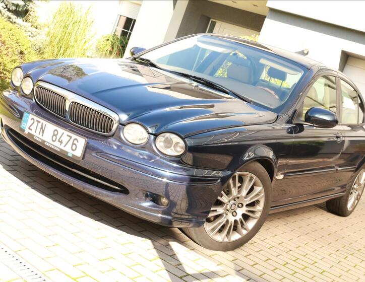 Jaguar X-Type 5