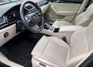 Škoda Superb 8