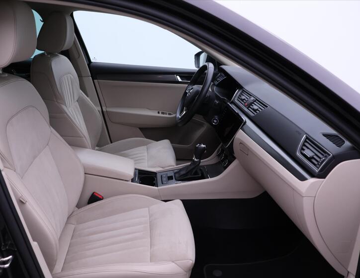 Škoda Superb 15