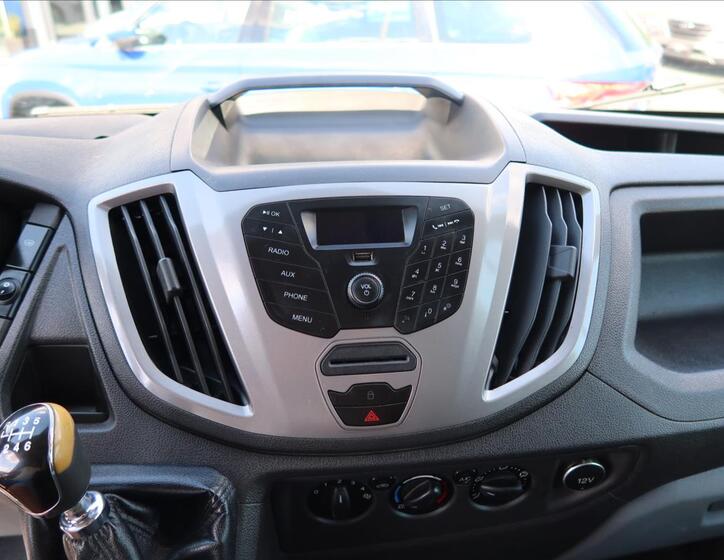 Ford Transit 14