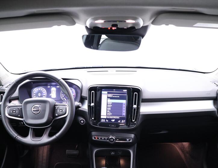Volvo XC40 27