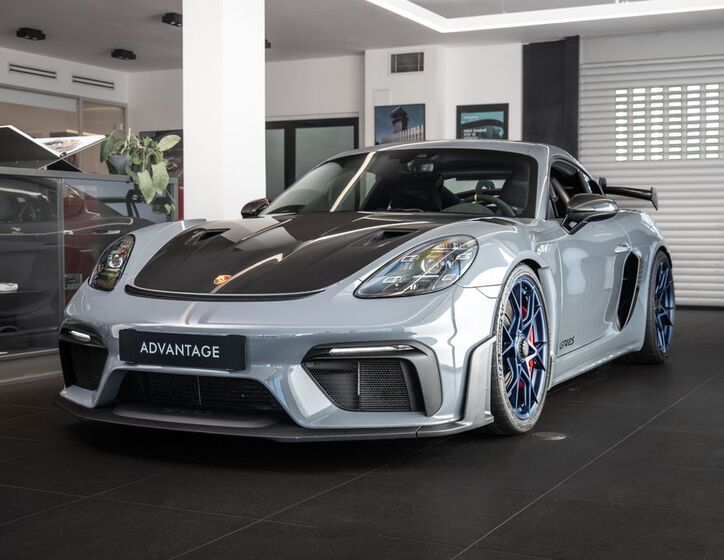 Porsche Cayman 1