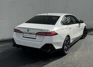 BMW i5 2