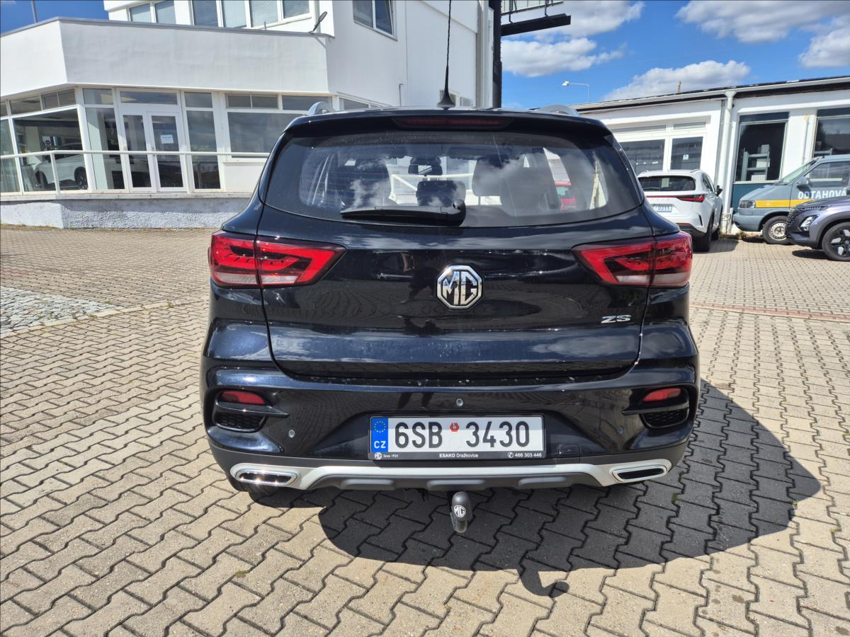 MG ZS
