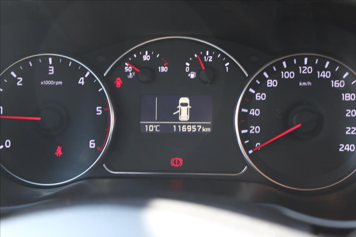 KIA Carens