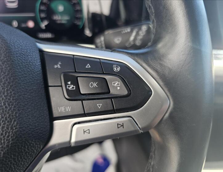 Volkswagen Golf 17